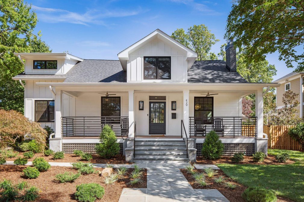 James Hardie, cedar, vinyl siding installation and repair - best company in Chicago, IL