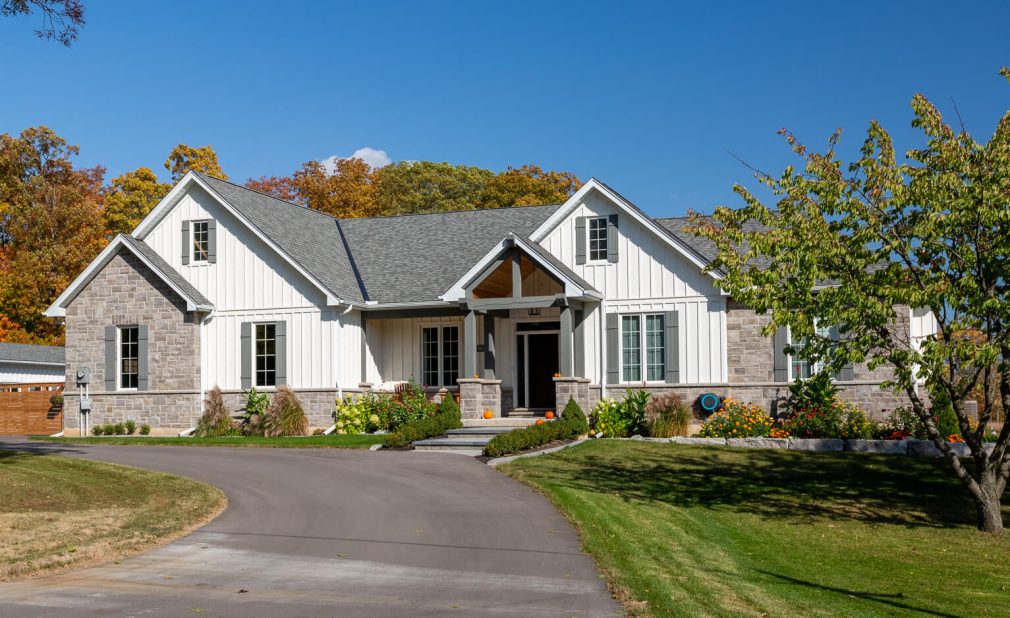 James Hardie, cedar, vinyl siding installation and repair - best company in Philadelphia, PA