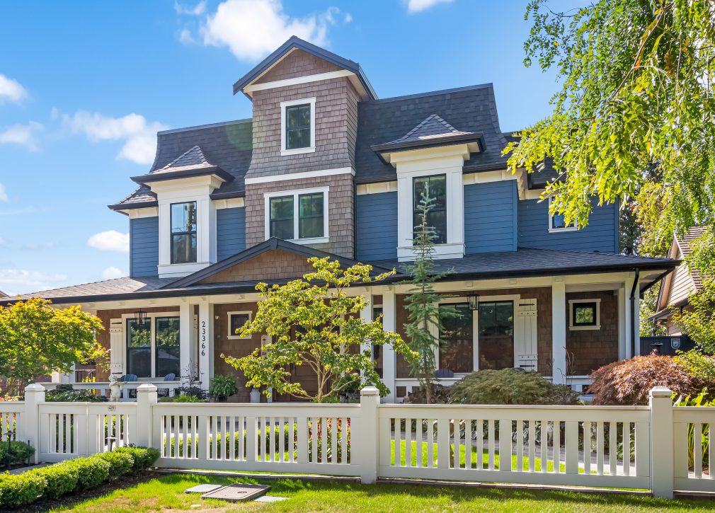 Exterior home siding – installation, replacement and repair cost of James Hardie, cedar, vinyl siding in Fairfield, CT